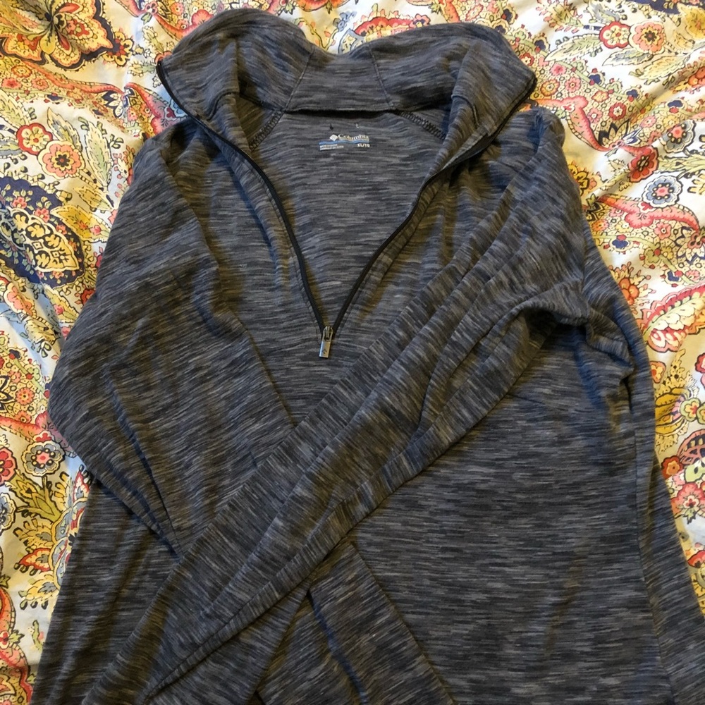Columbia long sleeve shirt